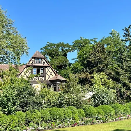 Des Logis Des Jardiniers Strasbourg-roberstau * Straatsburg