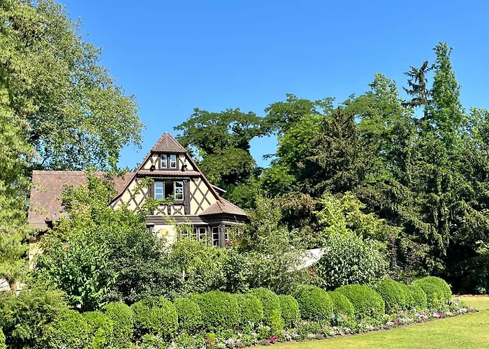 Des Logis Des Jardiniers Strasbourg-roberstau * Straatsburg